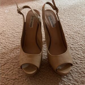 Steve Madden patent leather Tan Peep Toe Heels